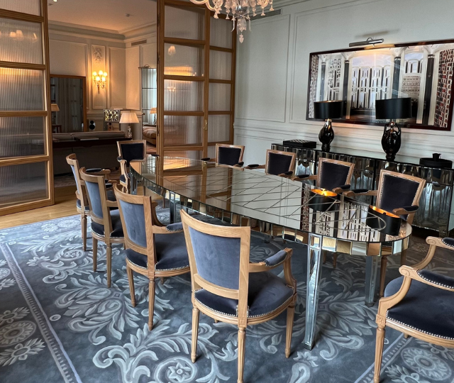 RAFFLES SUITE 341 ROYAL MONCEAU PARIS