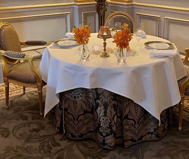 RAFFLES SUITE 341 ROYAL MONCEAU PARIS